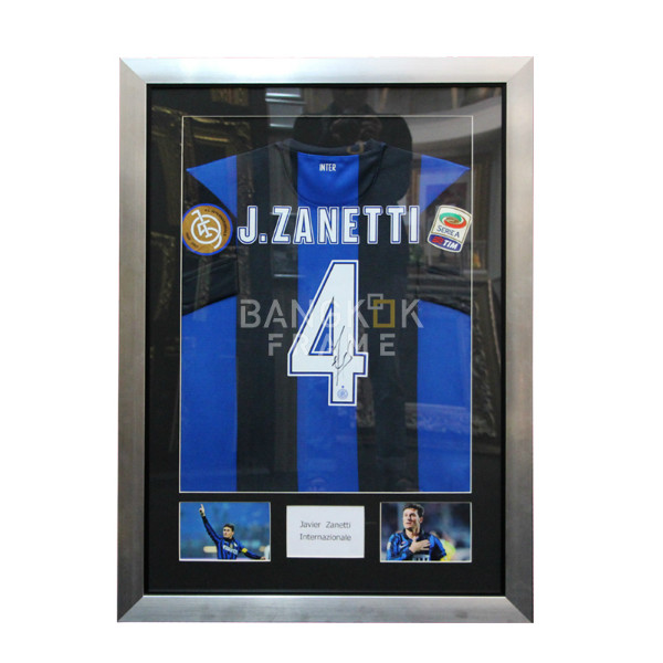 กรอบรูปเสื้อบอลโชว์ลายเซ็นนักเตะ